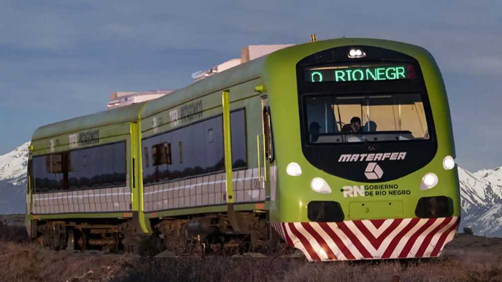 Se inaugura la excursión turística nocturna en tren desde Bariloche a la estación Perito Moreno