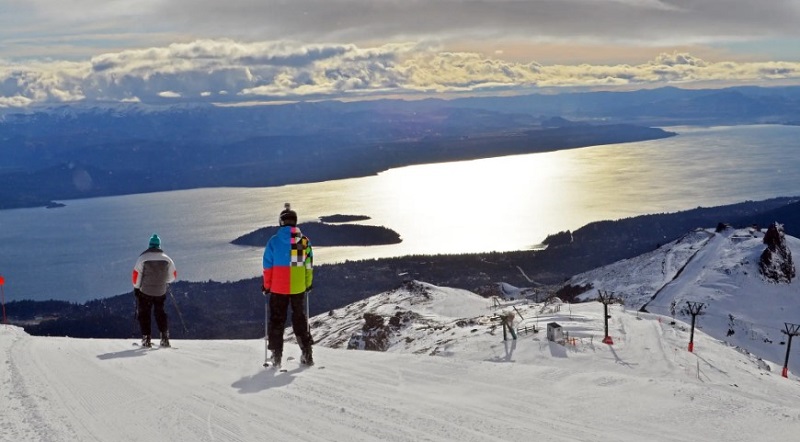 Turismo en la cordillera: la conectividad aérea en Bariloche sigue en alza