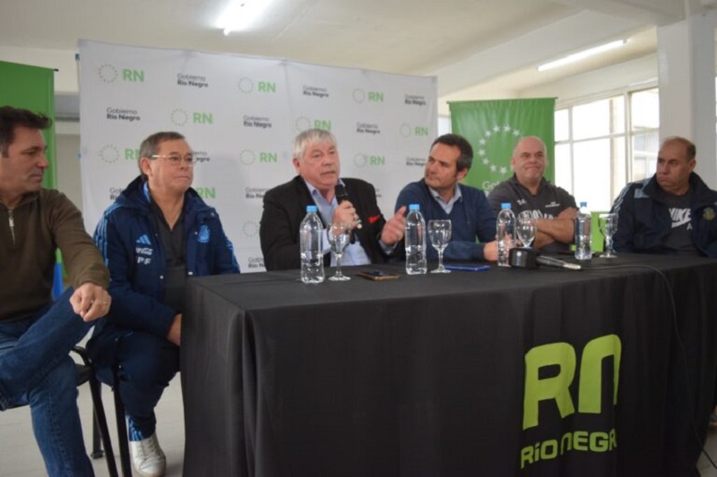 El intendente dio la bienvenida al Amateur Femenino de Futsal en Bariloche