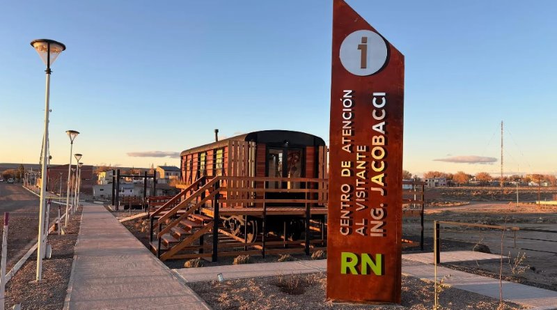Un nuevo vagón turístico potencia el corredor de la Estepa