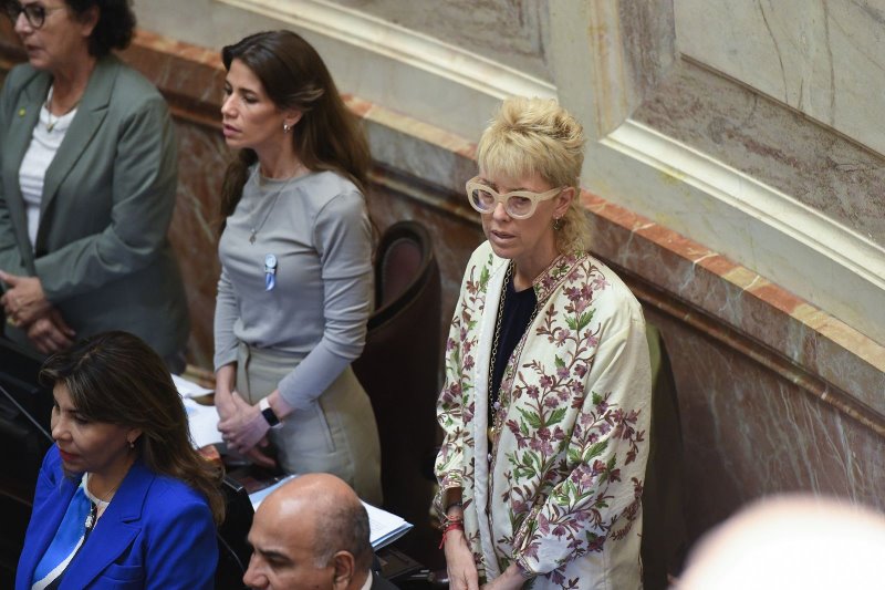 García Larraburu: “La educación y la salud pública se impusieron en el Senado”