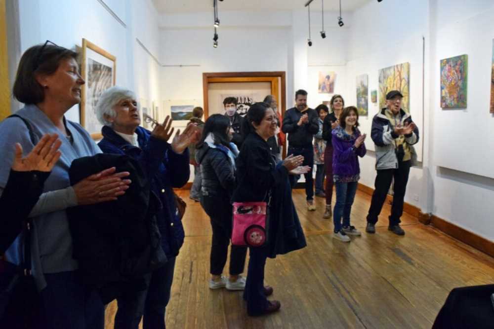 Con la presencia de grandes artistas, se inauguró “Miradas”