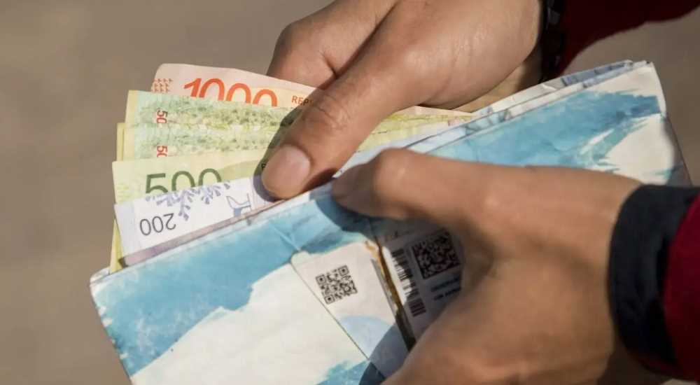 Estatales rionegrinos cobrarán sus salarios entre el 1 y 6 de abril