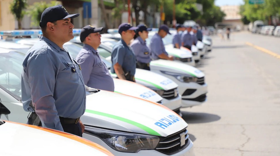Río Negro moderniza su flota policial con geolocalización satelital