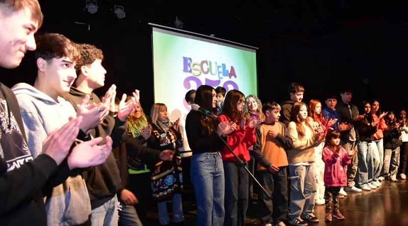 Pura emoción en el estreno de “Malena, la última pared”