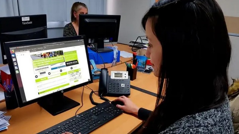 Modernización: convocatoria para puestos administrativos e informáticos