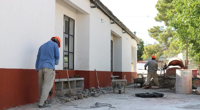 Educación: obras, tecnología y más oportunidades con el Bono VMOS