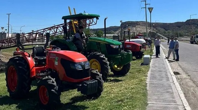 Río Negro lanza una nueva etapa del PAR Maquinaria Agrícola