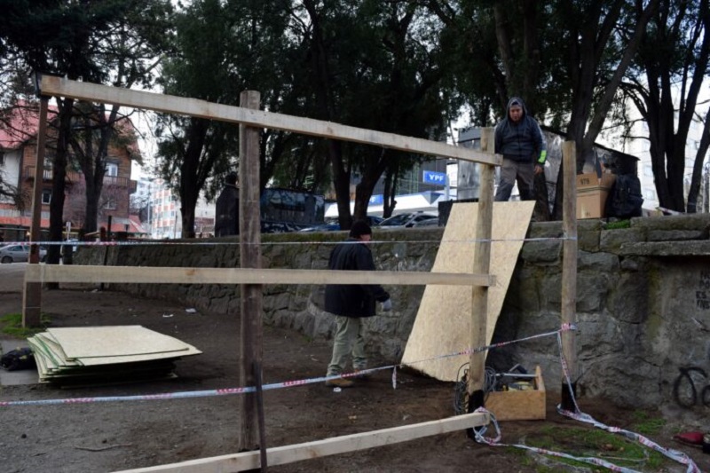 Comenzó la construcción de los baños públicos en el Centro Cívico