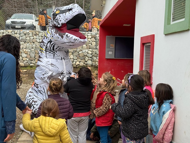 ¡Día de gigantes y sonrisas en el jardín 129 de Villa Los Coihues!