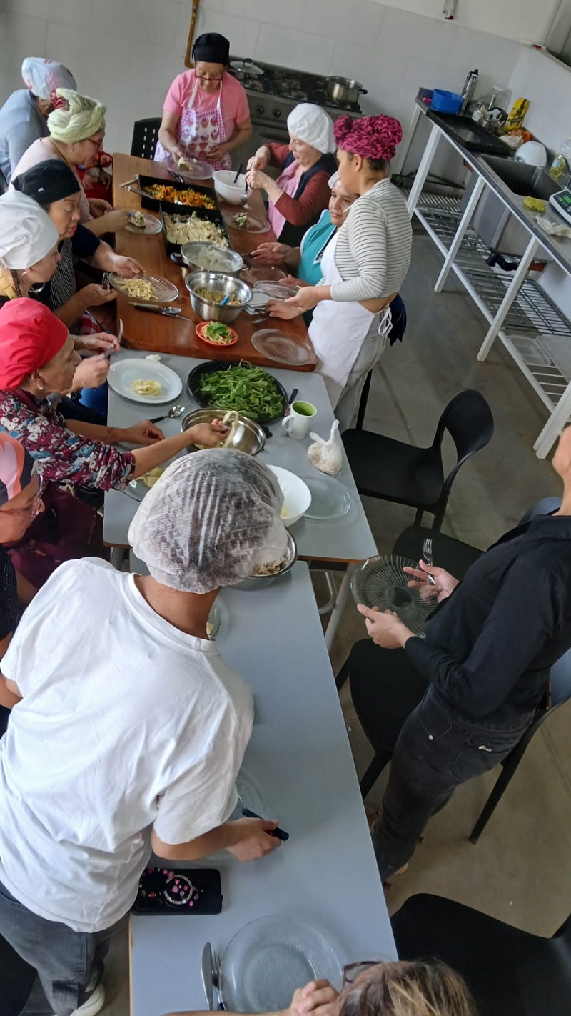 El sabor de compartir: comenzó el Taller de Pastas en la Panadería Social