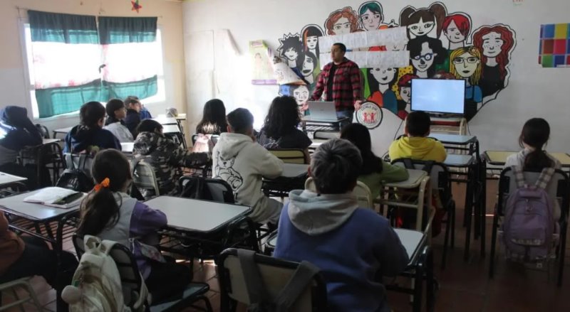 SENAF: charlas en escuelas de Bariloche para prevenir el grooming