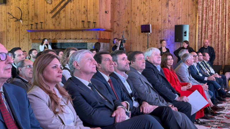 El mundo financiero mira a Bariloche: Cortés abrió el Foro Iberoamericano de Garantías en el Llao Llao