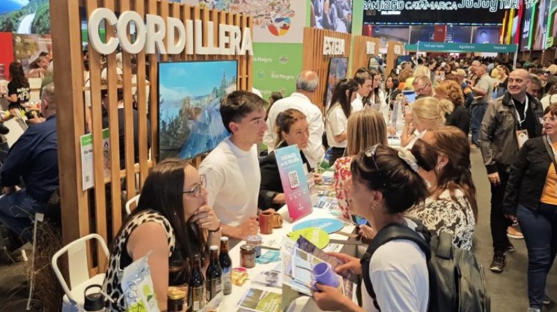 Río Negro llevó su oferta turística de verano a Buenos Aires