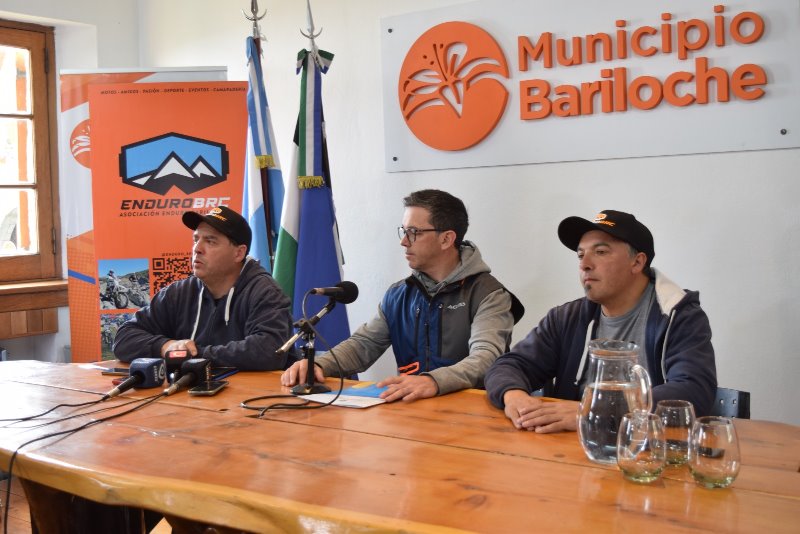 Motoexplosión en La Cascada: Bariloche vibra con la Súper Fecha del Enduro APE