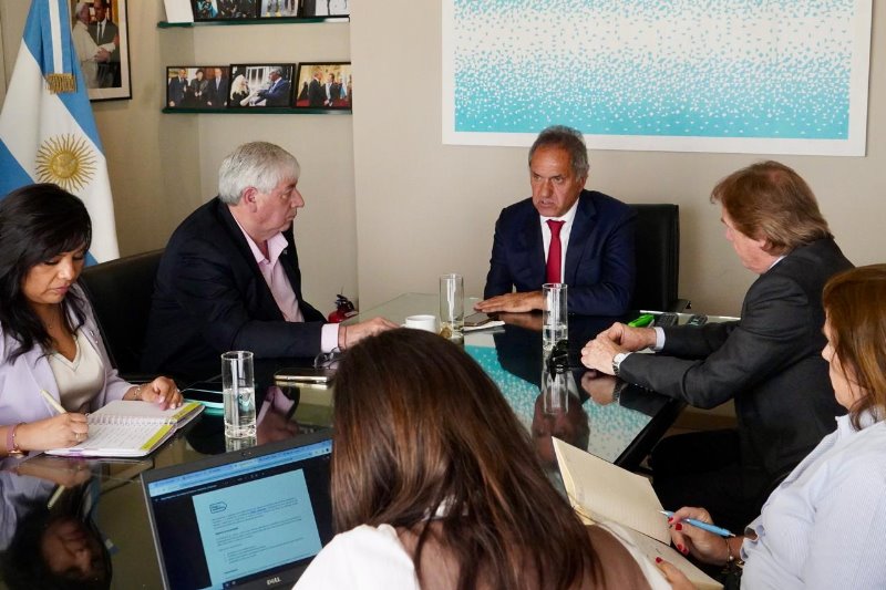Cortés se reunió en Buenos Aires con el secretario de Turismo, Daniel Scioli
