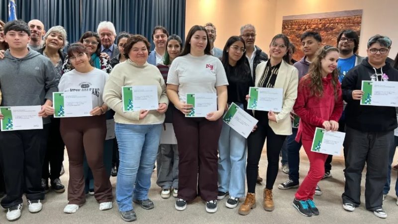 Río Negro finalizó pago de becas a estudiantes universitarios y terciarios