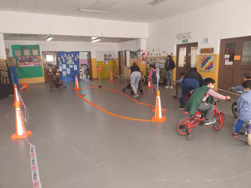 Educación vial desde las aulas: sembrando conciencia desde la infancia