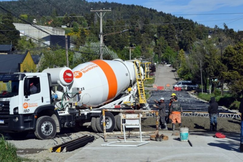 El Municipio completa la obra en 25 de Mayo y comienza con el pavimento en Tacuarí
