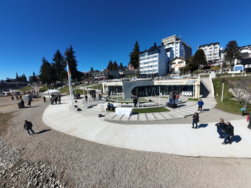 Río Negro conmemora el primer izamiento del Pabellón Nacional en Malvinas