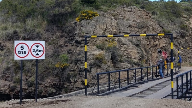 Trabajos estructurales devolvieron la operatividad al puente del río Ñirihuau
