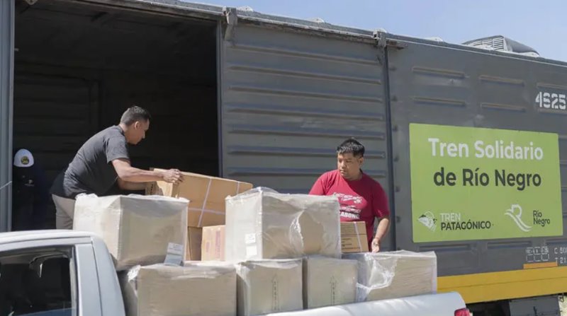 Último envío del año de insumos hospitalarios con el Tren Patagónico